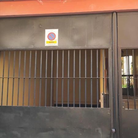 El Patio De San Bernardo Apartment Севиля Екстериор снимка
