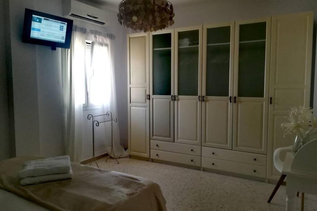 El Patio De San Bernardo Apartment Севиля Екстериор снимка