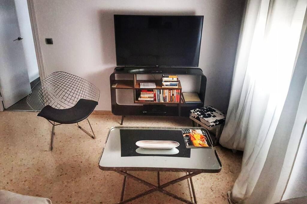 El Patio De San Bernardo Apartment Севиля Екстериор снимка