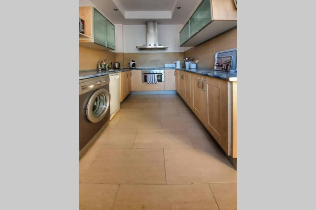 El Patio De San Bernardo Apartment Севиля Екстериор снимка