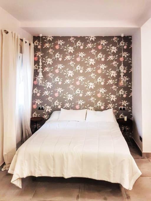 El Patio De San Bernardo Apartment Севиля Екстериор снимка