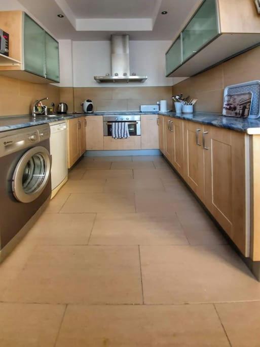 El Patio De San Bernardo Apartment Севиля Екстериор снимка