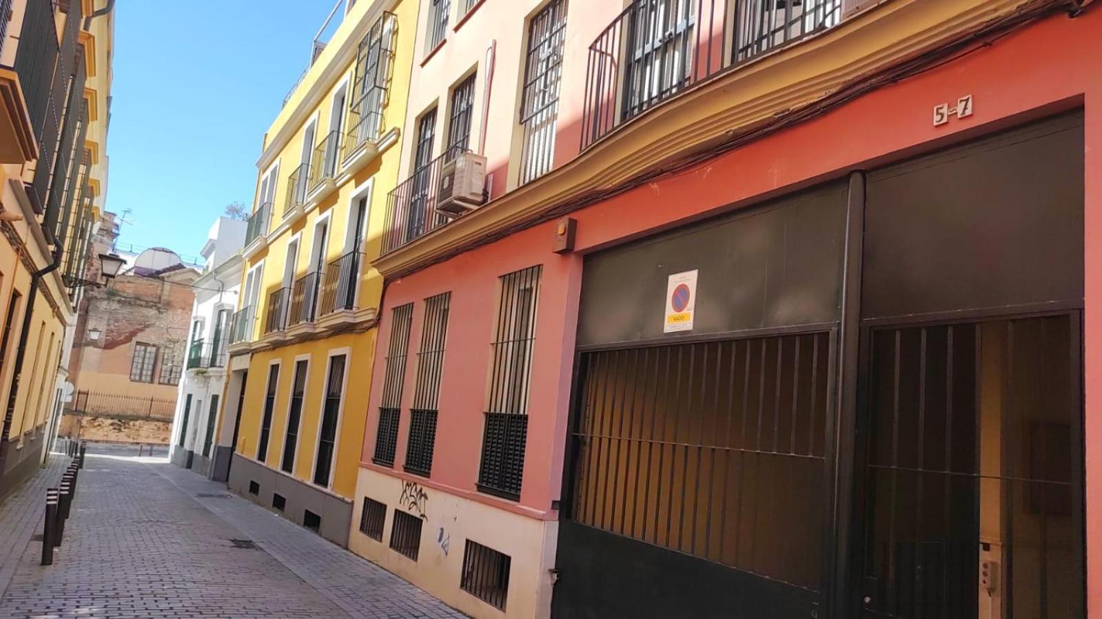 El Patio De San Bernardo Apartment Севиля Екстериор снимка